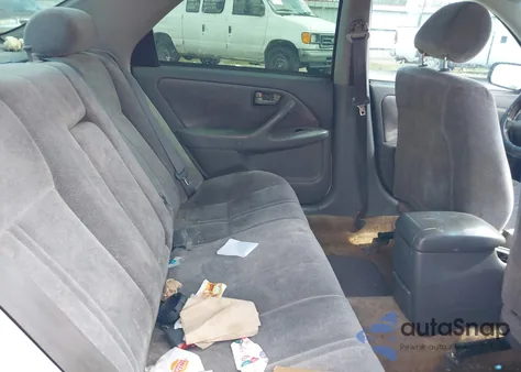 1999 Toyota Camry Le from USA, damaged, VIN 4T1BG22K4XU542750